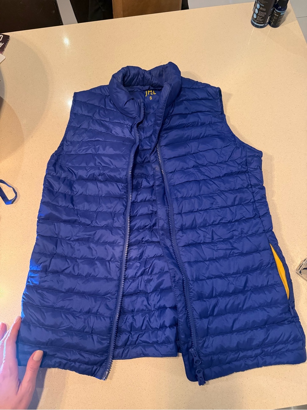 Lightweight Blue Quilted Puffer Vest - Brand: (unspecified)